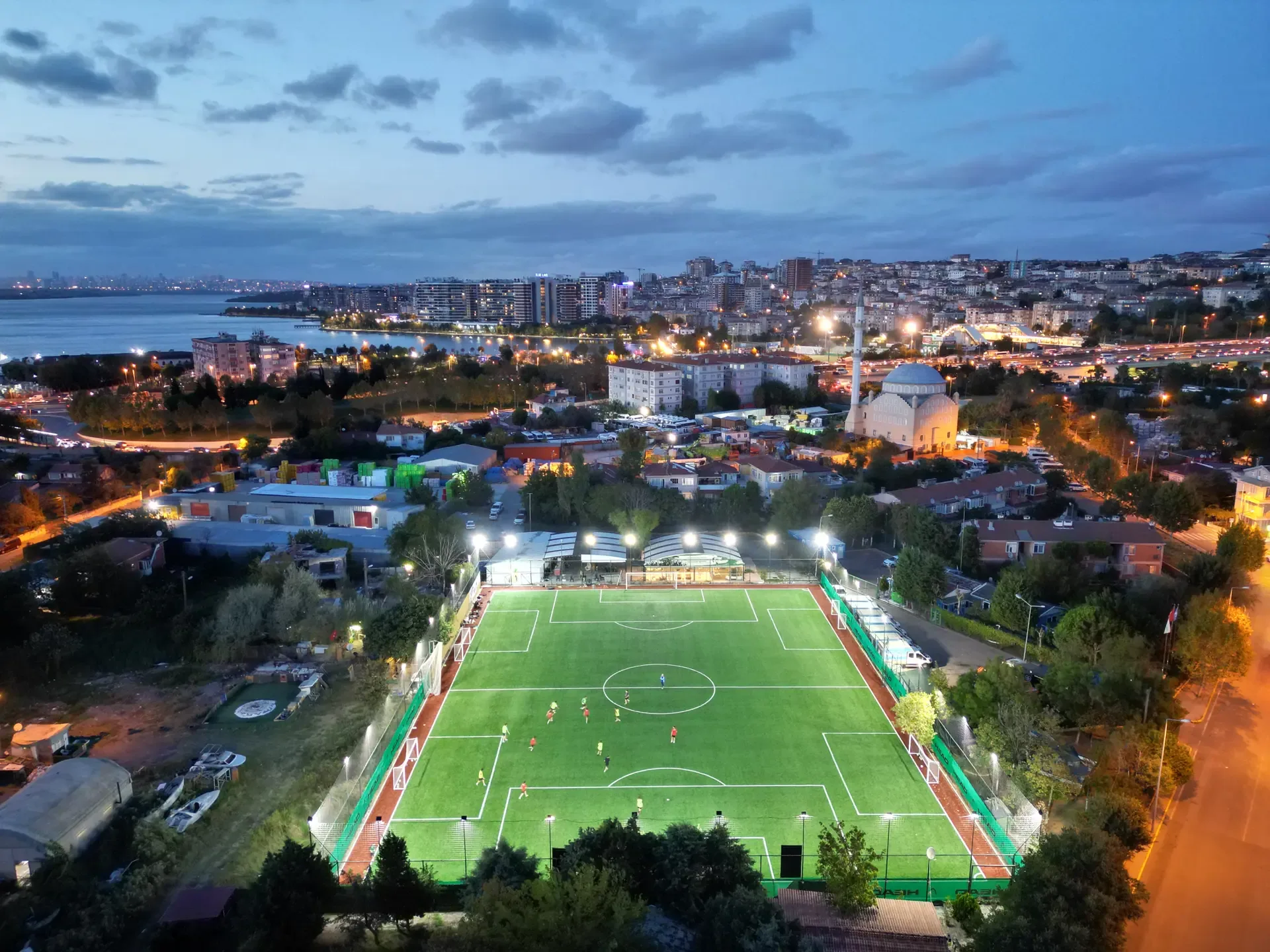 Küçükçekmece Spor Kulübü Tesisleri — fotoğraf 2